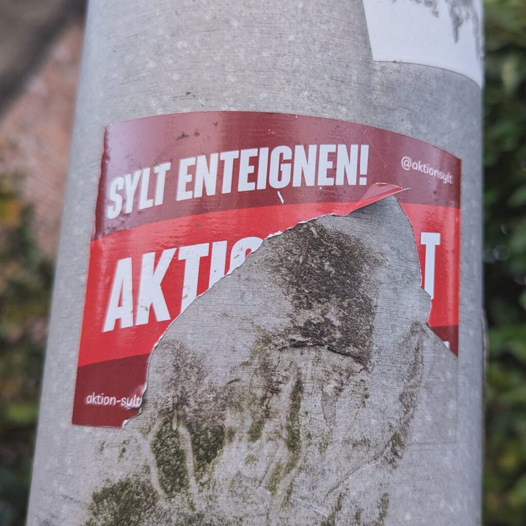 'Sylt enteignen' - Aufkleber, Tinnum, November 2024